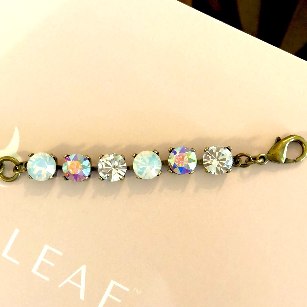 White Opal + Aurora Borealis Crystal Bracelet - Picture 13 of 16